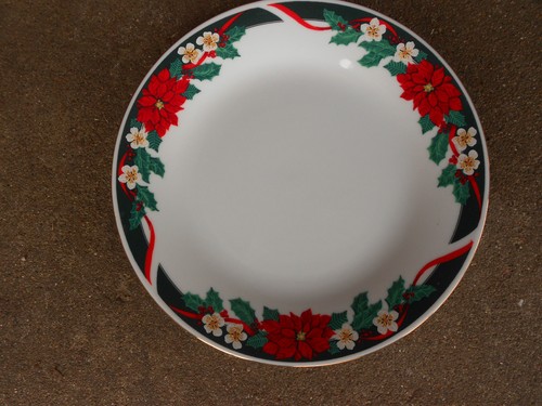 Tienshan Christmas DECK THE HALLS Dessert/Bread Plate Poinsettias - Picture 2 of 5
