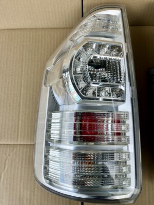 Toyota Voxy Noah ZRR70W ZRR57W Tail Lights Rear Lamps set JDM | eBay