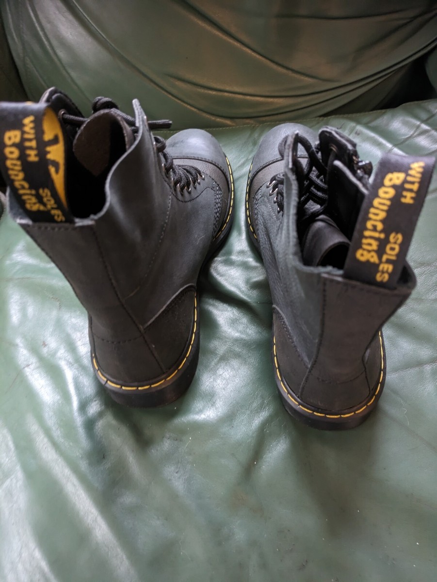 靴 Dr.martens Dr MartensxWednesday New Collection thoughts on Quality : r