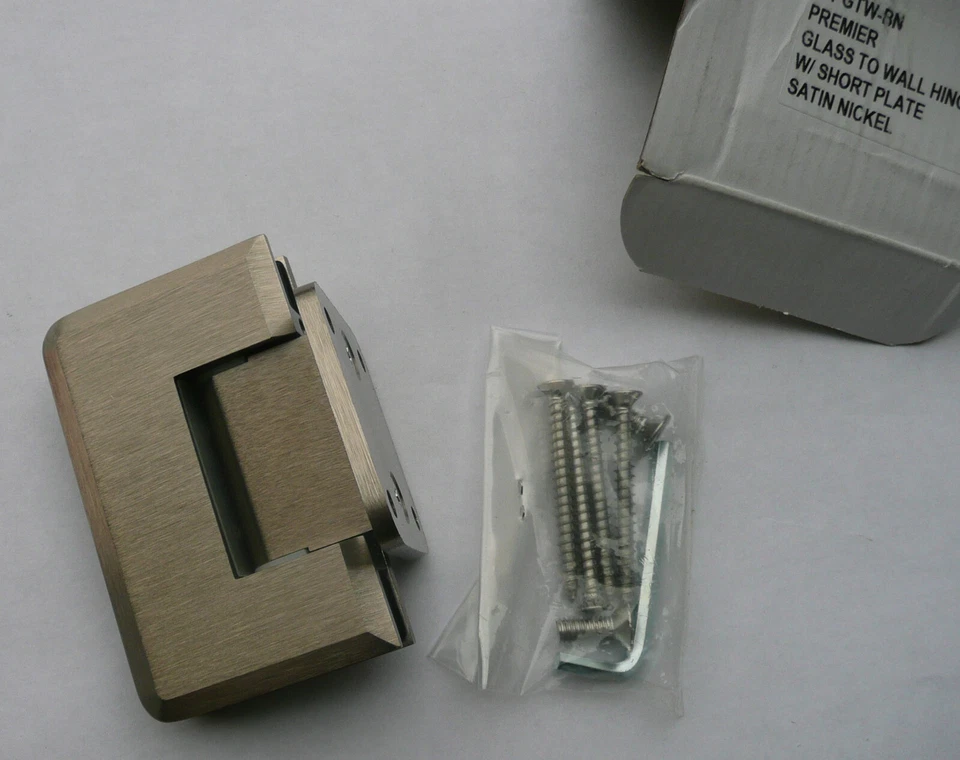 Bisagra Premier de vidrio a pared con placa corta - níquel satinado (nueva en caja magullada) Foto 2 de 4