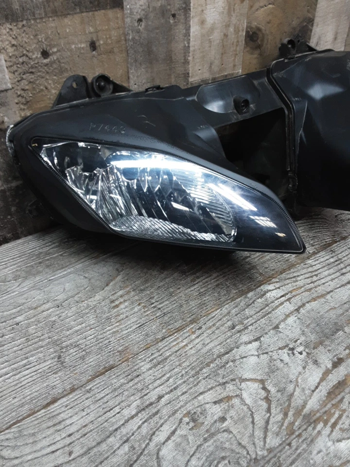 2009 09 08-16 Yamaha R6 YZF-R6 Faro delantero Luz Conjunto Lámpara Foto 4 de 4