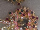   Vintage Tara Gold Tone Multi Color Crystal Christmas Wreath Clip On Earrings — photo 7