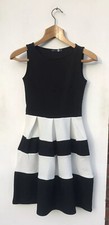 Boohoo Night Size 8 Black White Circle Dress Pleated