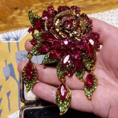 VINTAGE STYLE LARGE FLOWER BROOCH STUNNING SPARKLY CERISE PINK