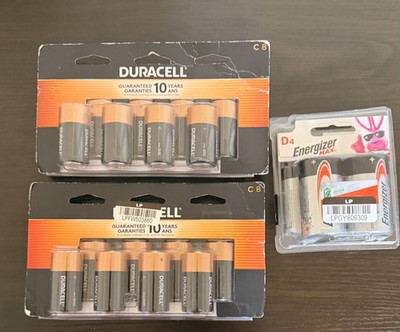 Lot of 16 Duracell C Batteries + 4 Energizer Max D4 EXP 3/2032