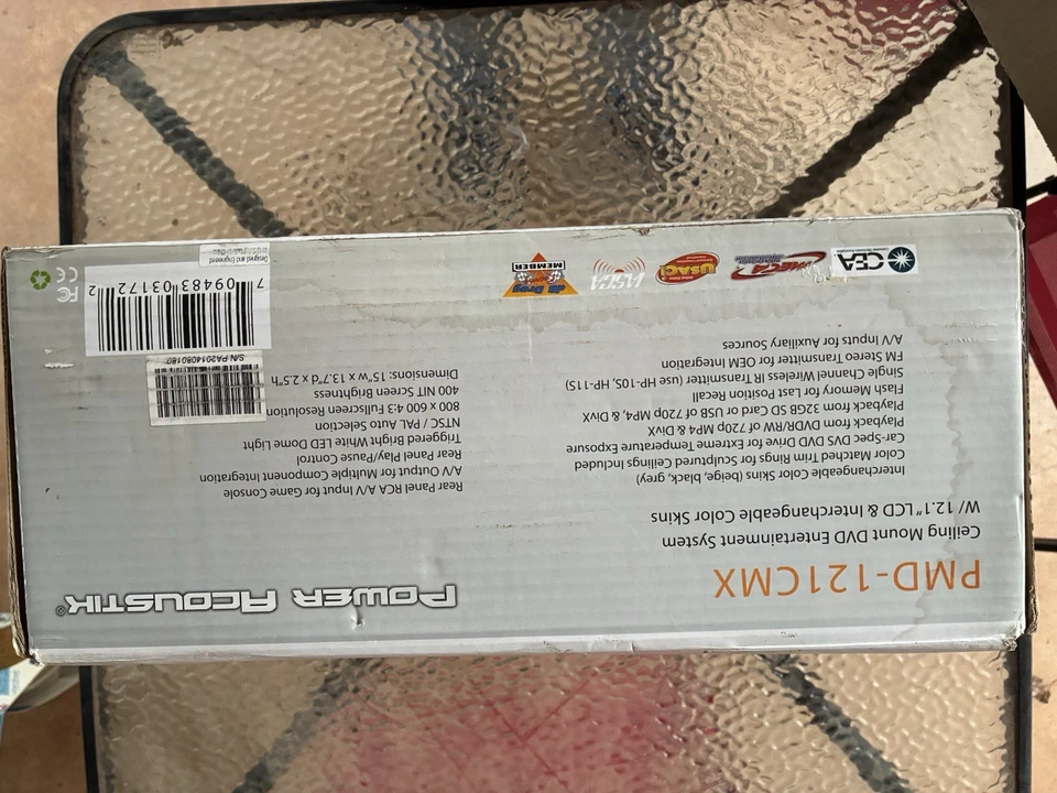 Sistema de entretenimiento DVD de montaje en techo Power Acoustik PMD-121CMX Foto 2 de 4