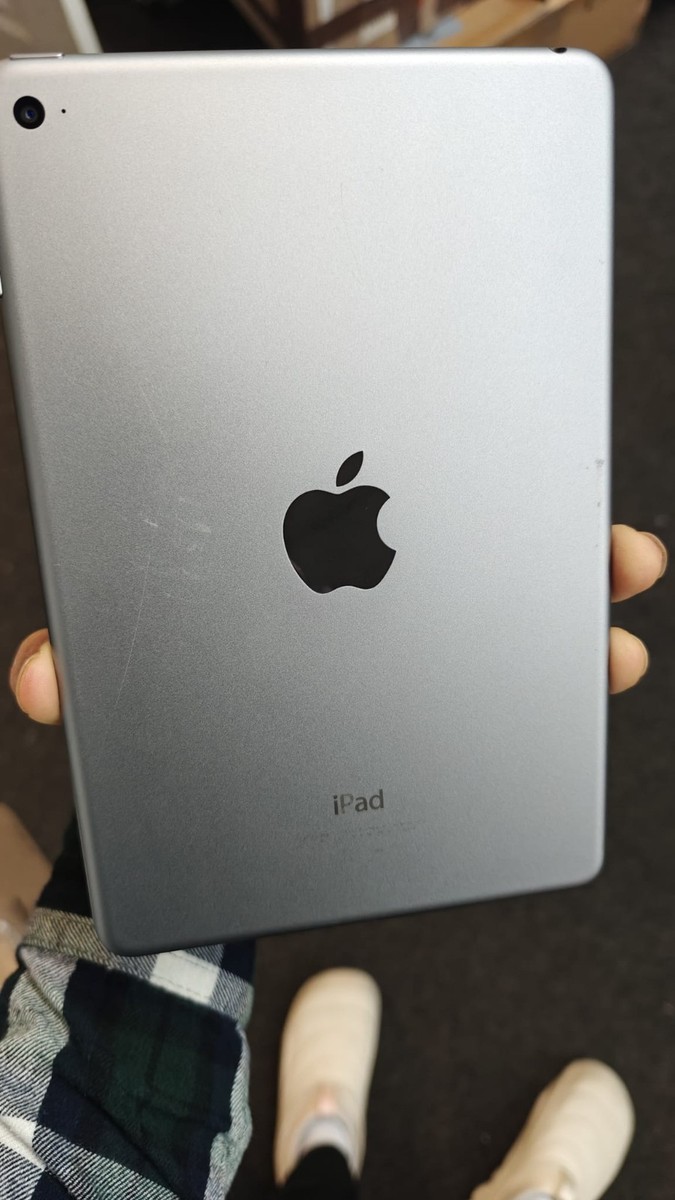 Apple iPad mini 4th Gen Wi-Fi 128GB Model A1538 Space Gray (Open