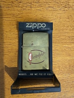 ZIPPO Vintage￼ CHESTERFIELD CIGARETTES ANTIQUE BRASS LIGHTER. Se Auctions Weekly