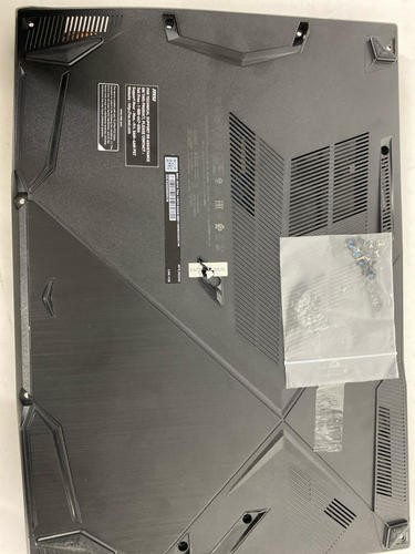 Portátil Gaming MSI GV15 15.6" 144Hz:i5-11400H GTX 1650 SIN RAM SIN SSD (LEER) - Imagen 12 de 14