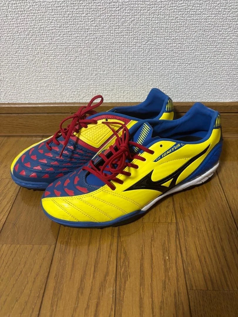 Las mejores ofertas en Botines de fútbol amarillo Mizuno 7 EE. UU