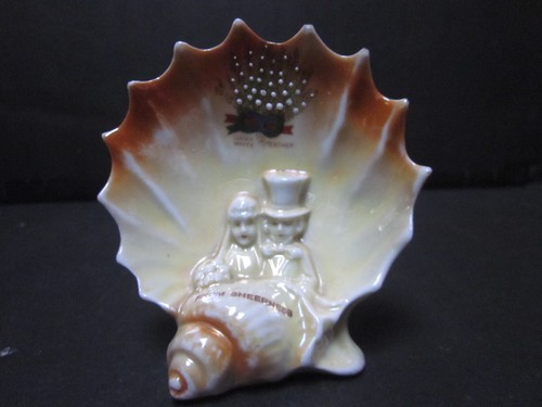 VINTAGE CRESTED WARE LUCKY WHITE HEATHER FROM SHEERNESS BRIDE BROOM INSIDE SHELL