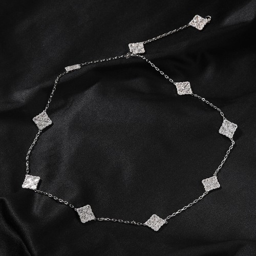 Clavicle Chain Four-leaf Clover Flower Pendant Necklace Adjustable Jewelry - Picture 12 of 17