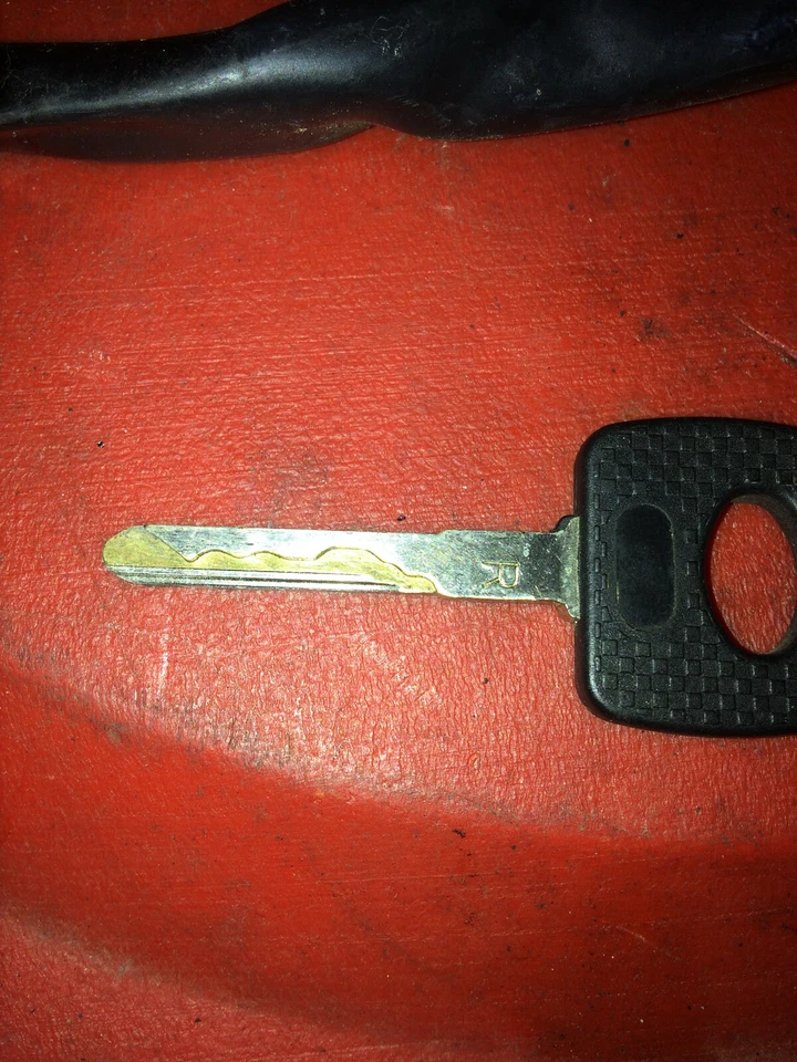 Mercedes  w 201 Zündschloß Türschloß Schlüssel - Bild 3 von 3