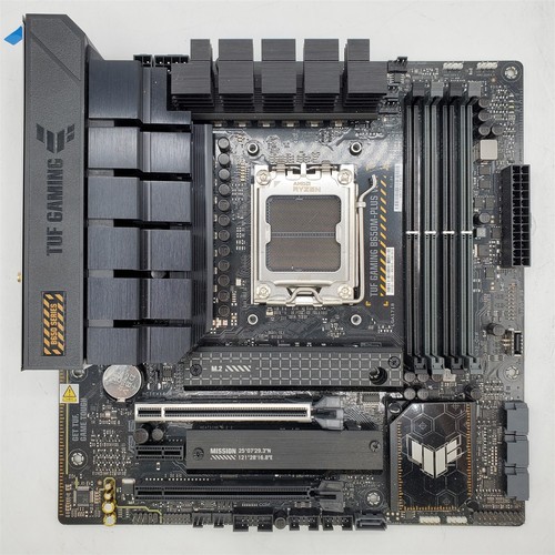 ASUS TUF GAMING B650M-PLUS WIFI AM5 (LGA 1718) mATX motherboard -NOT WORKING- - Afbeelding 2 van 7