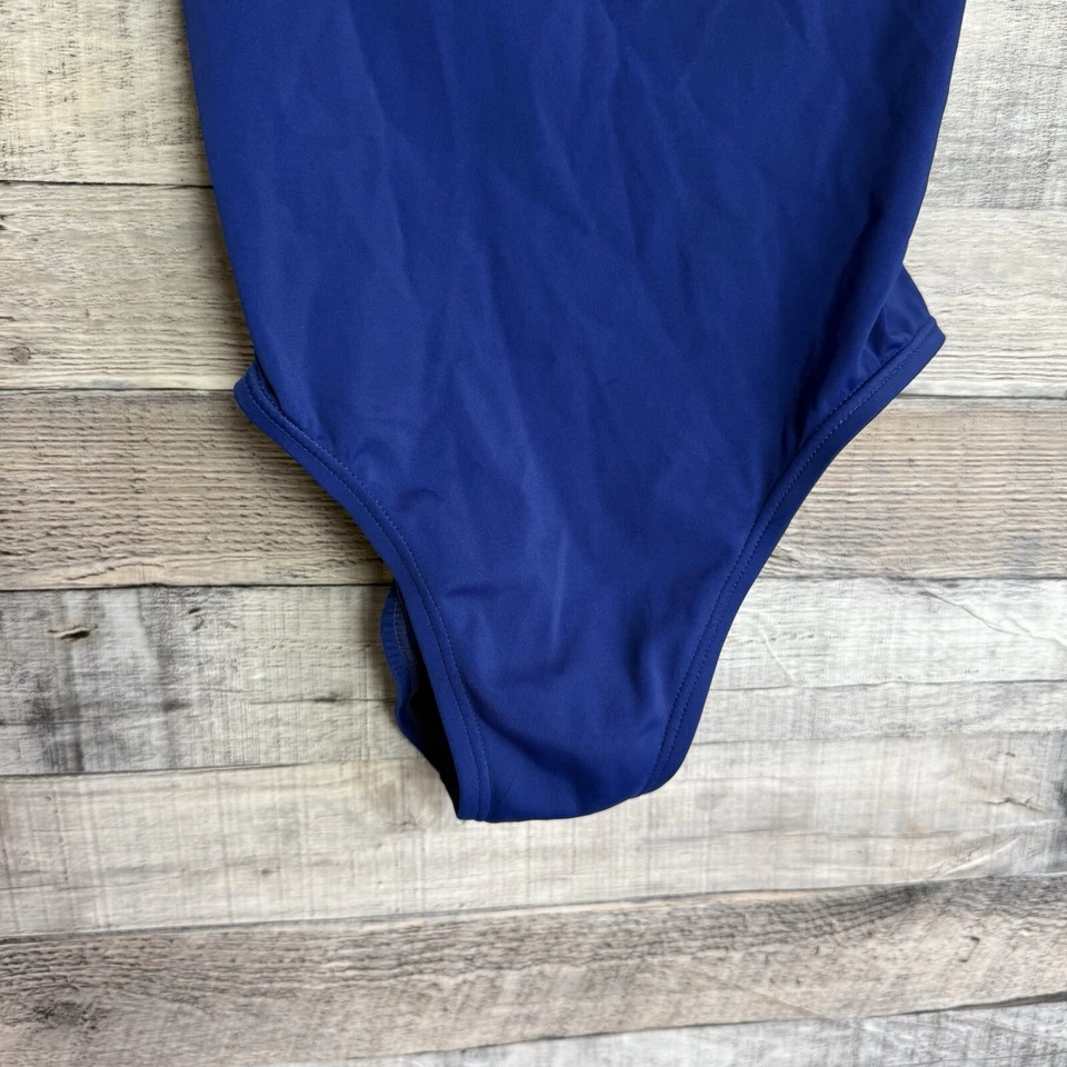 Nike Women's Solid Racerback One-Piece Blue Swimsuit Sz. 6 Padded - Image 4 of 4