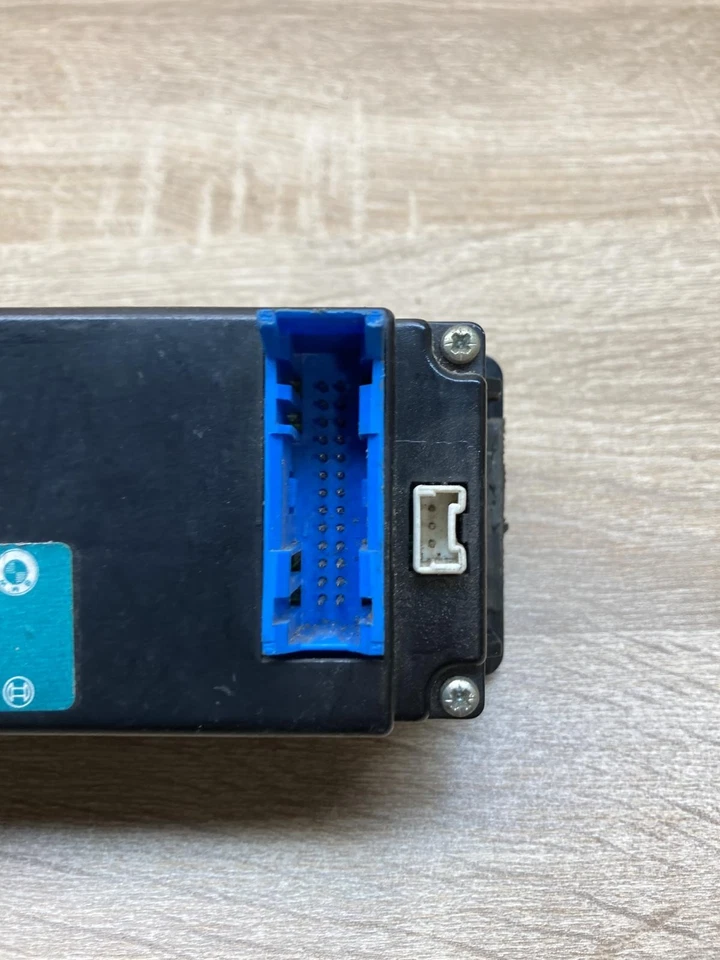 8390171 9140010016  climate control unit bmw 5 e34 - Image 4 of 4