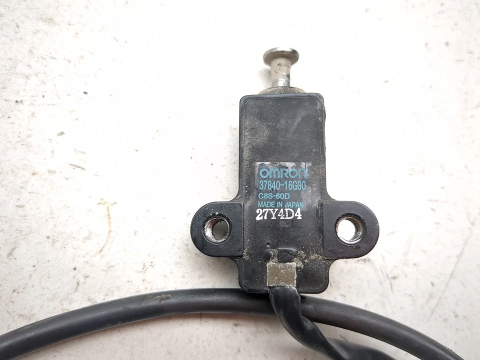 05 Interruptor de seguridad con soporte lateral Suzuki SV650 37840-16G00 TRSH DW Foto 4 de 4