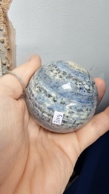 Leichte Lapislazuli Kristall Kugel blau Pyrit Heilung 311g 5,7cm