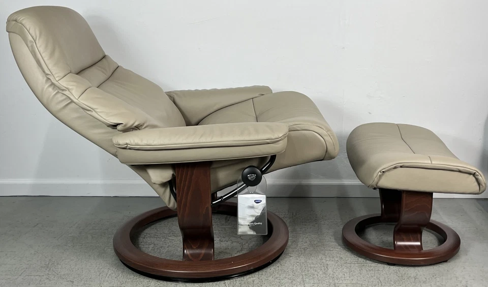 *NUEVO* Otomana reclinable giratoria de cuero marrón grande "SUNRISE" Ekornes Stressless Foto 4 de 4