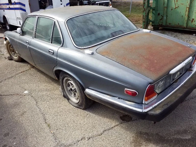 Parachoques del eje trasero | Se adapta a 81 82 83 84 85 86 87 Jaguar XJ6 XJ12 XJS Foto 4 de 4