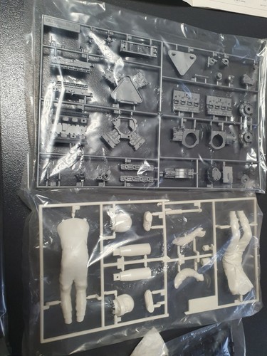 Tamiya 1/12 Modellbau J.P.S. LOTUS 72 D KOMPLETT VINTAGE lh - Bild 10 von 16