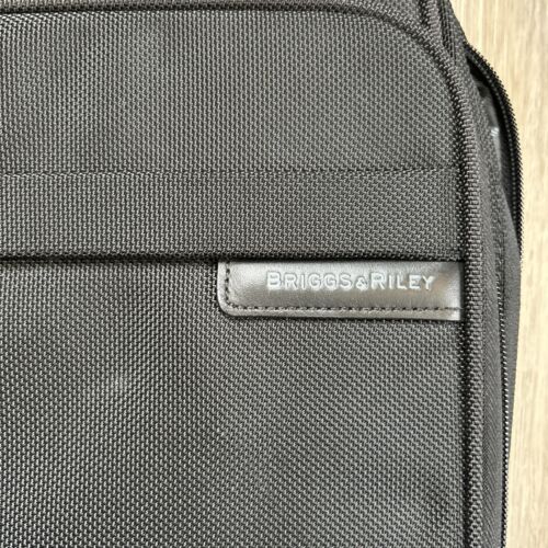 Briggs & Riley Travelware Expandable 17"x 13" Laptop Bag Black BB104X-4 READ - Picture 2 of 12