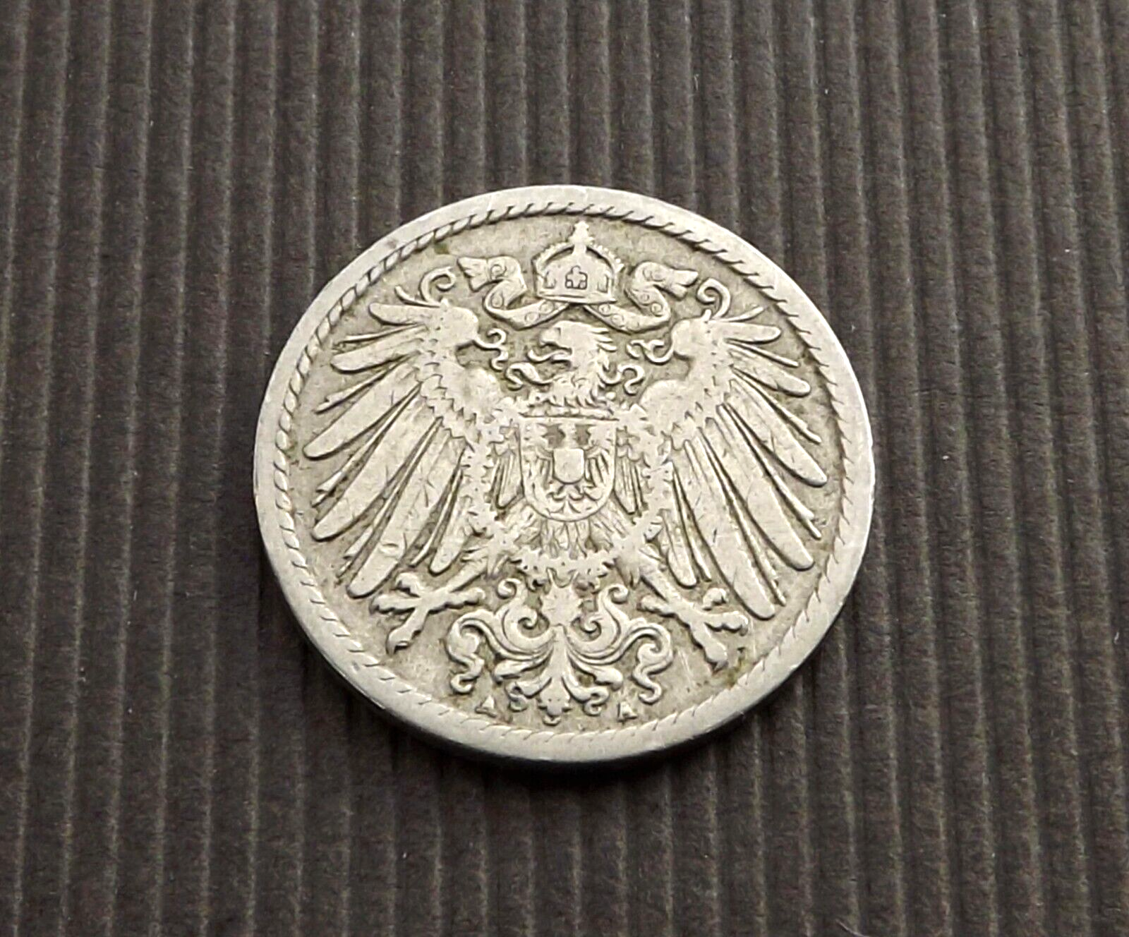 Foto 1 di 2