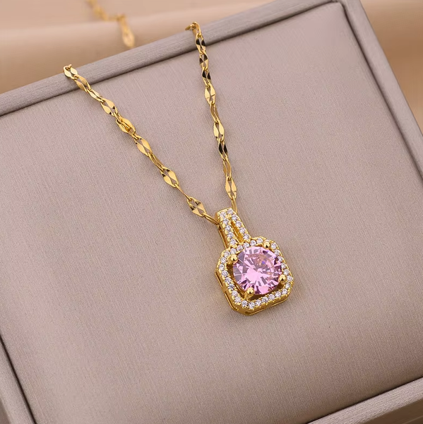 Vergoldete Damen Halskette Mit Pinkem Zirkonia AnhäNger – Eleganter Schmuck-image