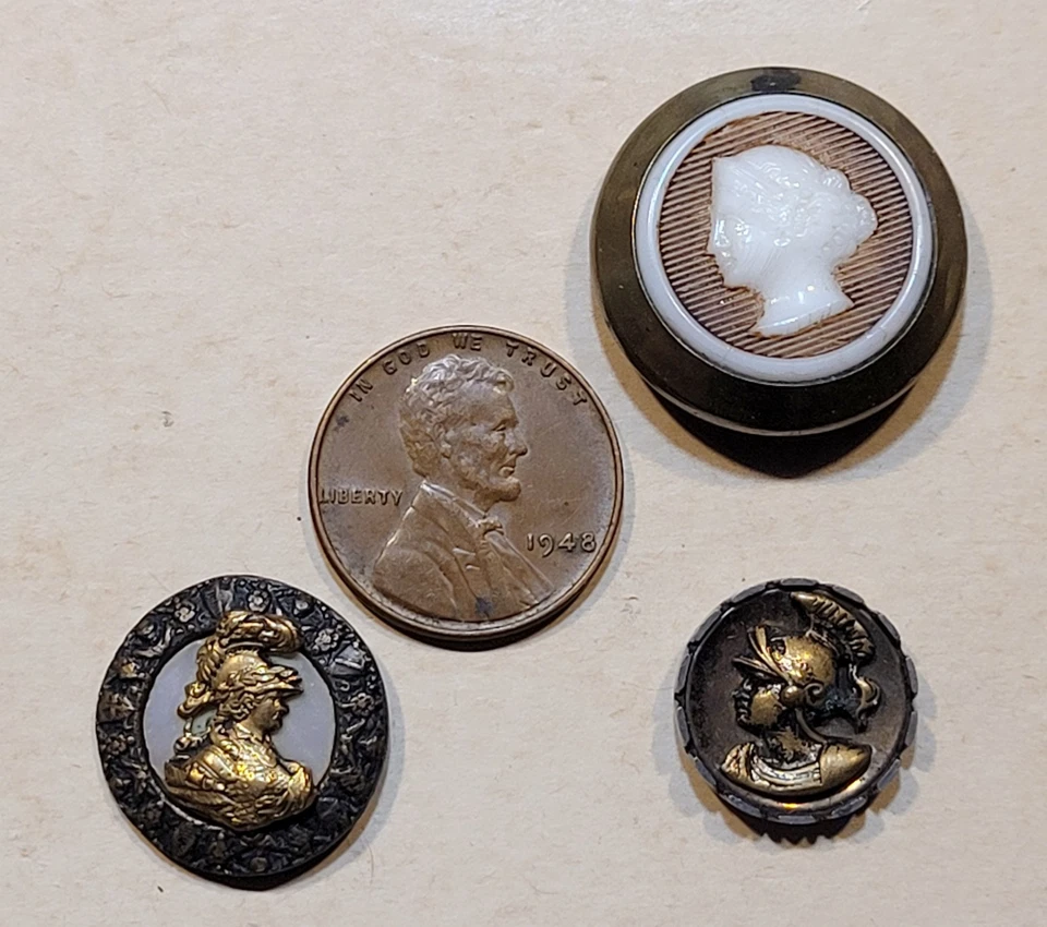 Antique Button Collection Card Cameo Heads Faces Lot Victorian Buttons Edwardian - Image 3 of 4