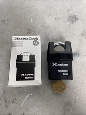 NEW Master Lock Pro Series 6321 Padlock 6321KA With 1 Key.