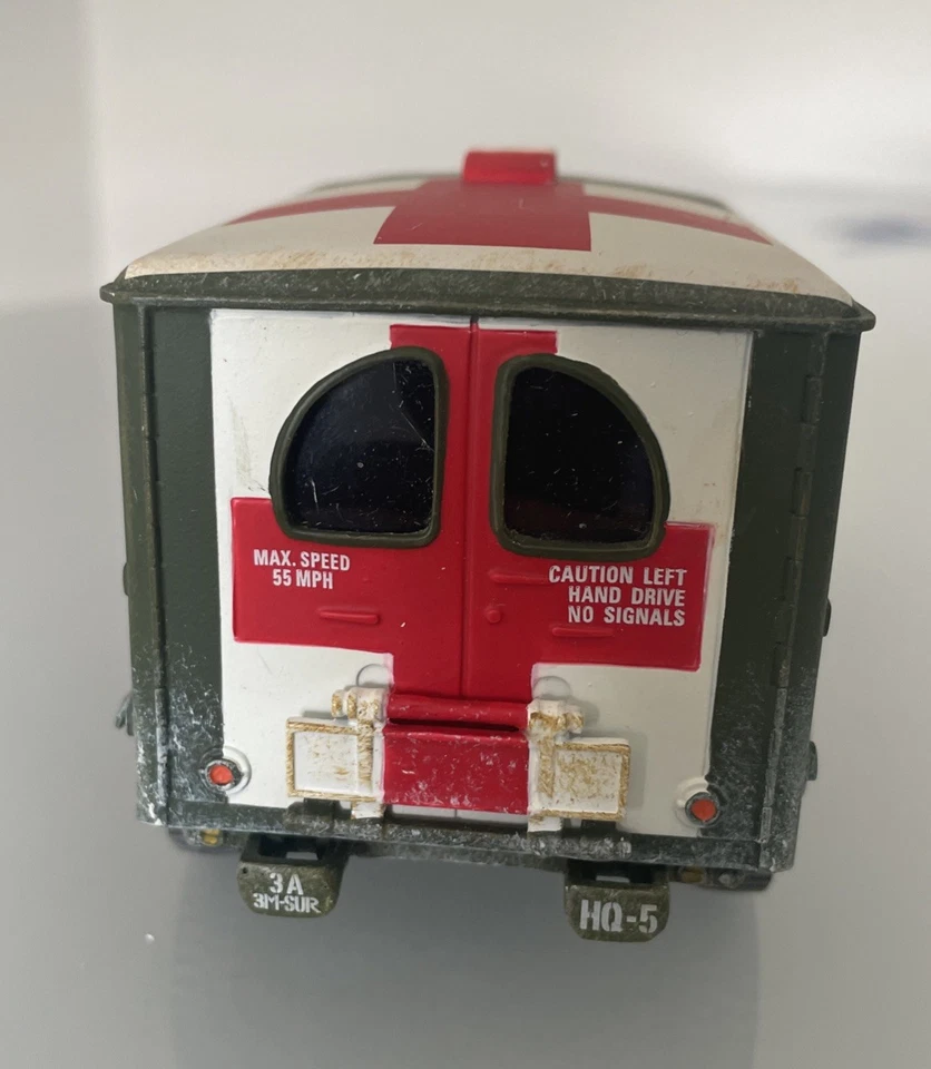 King & Country BBA037-01 WW2 Batalla de las Ardenas Dodge Ejército de Estados Unidos Ambulancia Invierno Foto 3 de 4