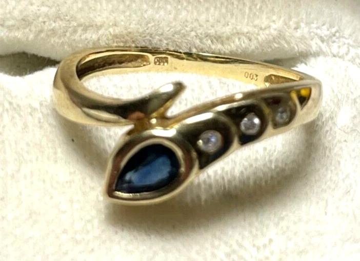 Juwelier 585 Gold 14 K Gold Ring modernes Design Saphir Brillis 0,03ct Juwelier - Bild 2 von 4