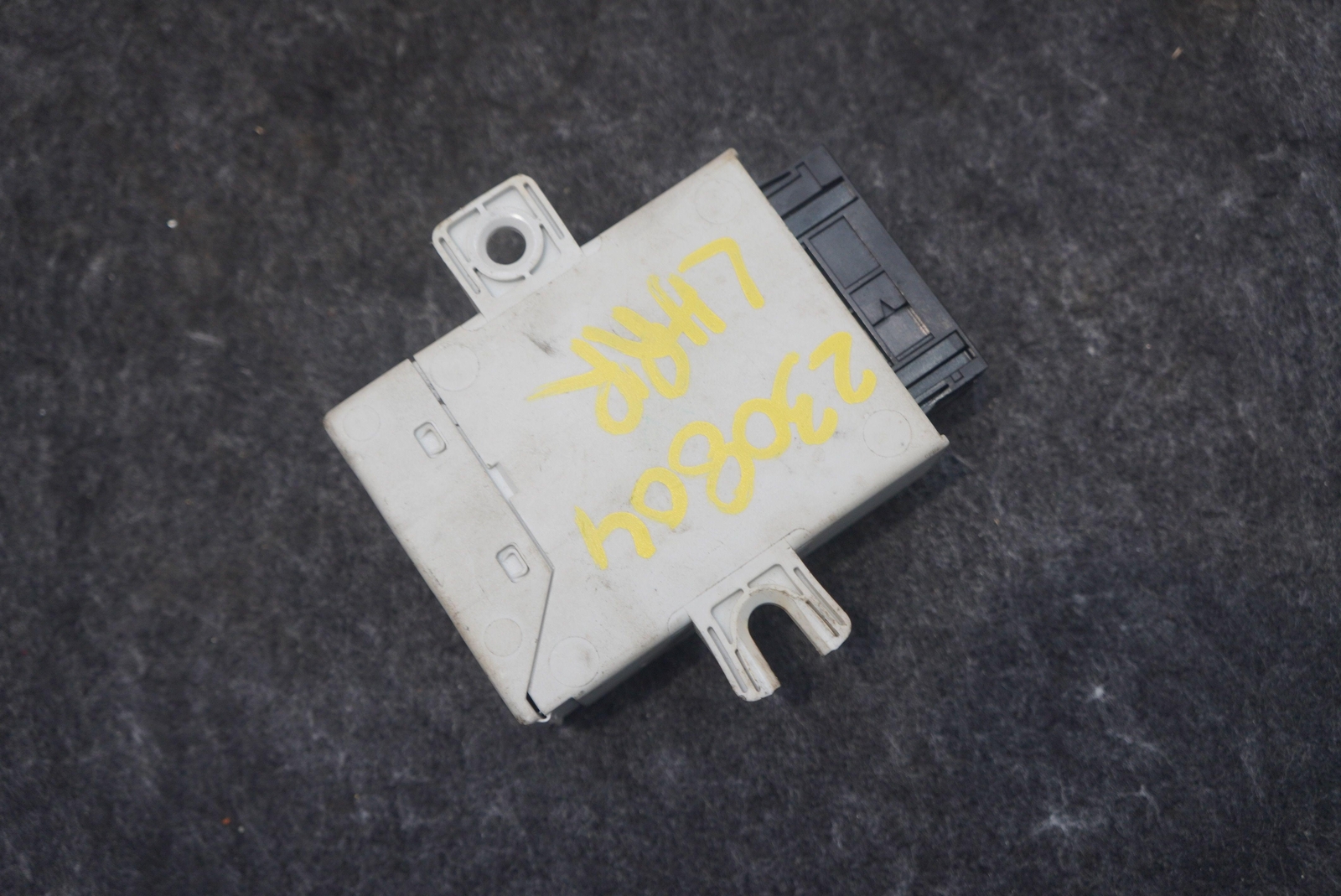 Tire Pressure Monitoring Control Module 4F0907273A Bentley Continental GTC 2016