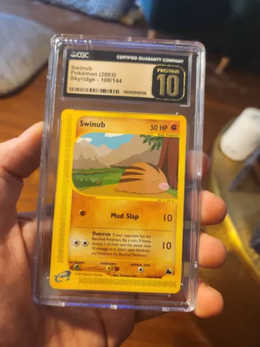 (POP 3) CGC 10 PRISTINE Pokémon 2003 Swinub 108/144 Skyridge Card