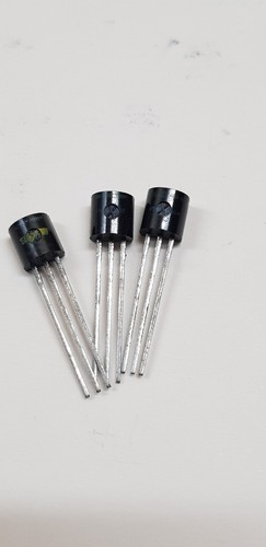 M9570k straight pin Motorola Transistor ORIGINAL NEW OLD STOCK Blue Topside Face - Picture 3 of 4