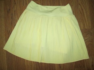 Womens YOGALICIOUS tennis pleated skort skirt w/ built n stretchy shorts S Sm