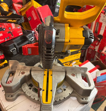 DEWALT 20V MAX Cordless 7-1/4 in. Sliding Miter Saw