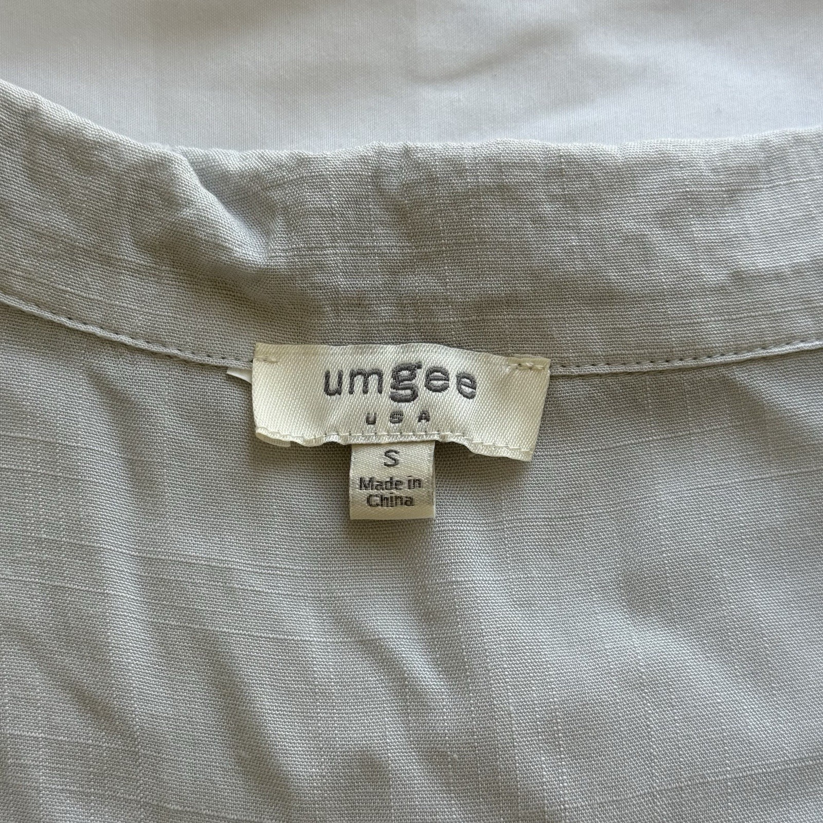 Umgee Grey Lightweight Button Down Collared Blous… - image 3