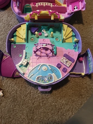 Vintage Bluebird 1994 Polly Pocket Polly’s Musical Wonderful Wedding Party  100%