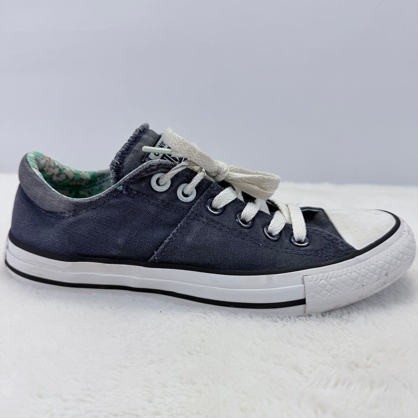 Converse Chuck Taylor All Star Blue White Women’s Sneakers Size 7.5