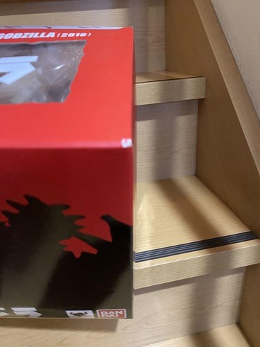 Bandai S.H.MonsterArts Godzilla 2016 Godzilla Resurgence (Shin Godzilla) Figure - Picture 2 of 12