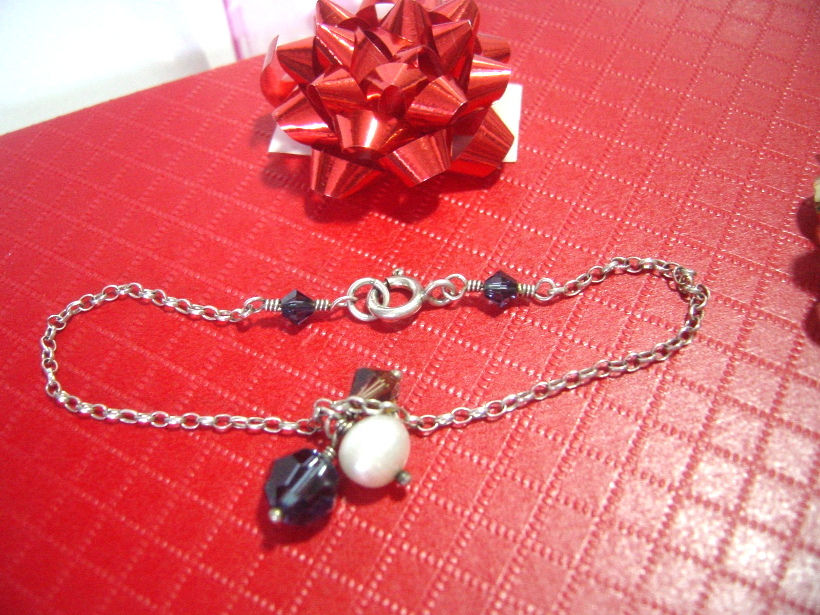 Superb Solid Silver Delicate Bracelet-Quality Pea… - image 2