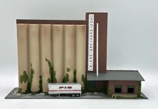 Heljan N Scale Southern Grain Elevator Building Custom Painted/Weathered New