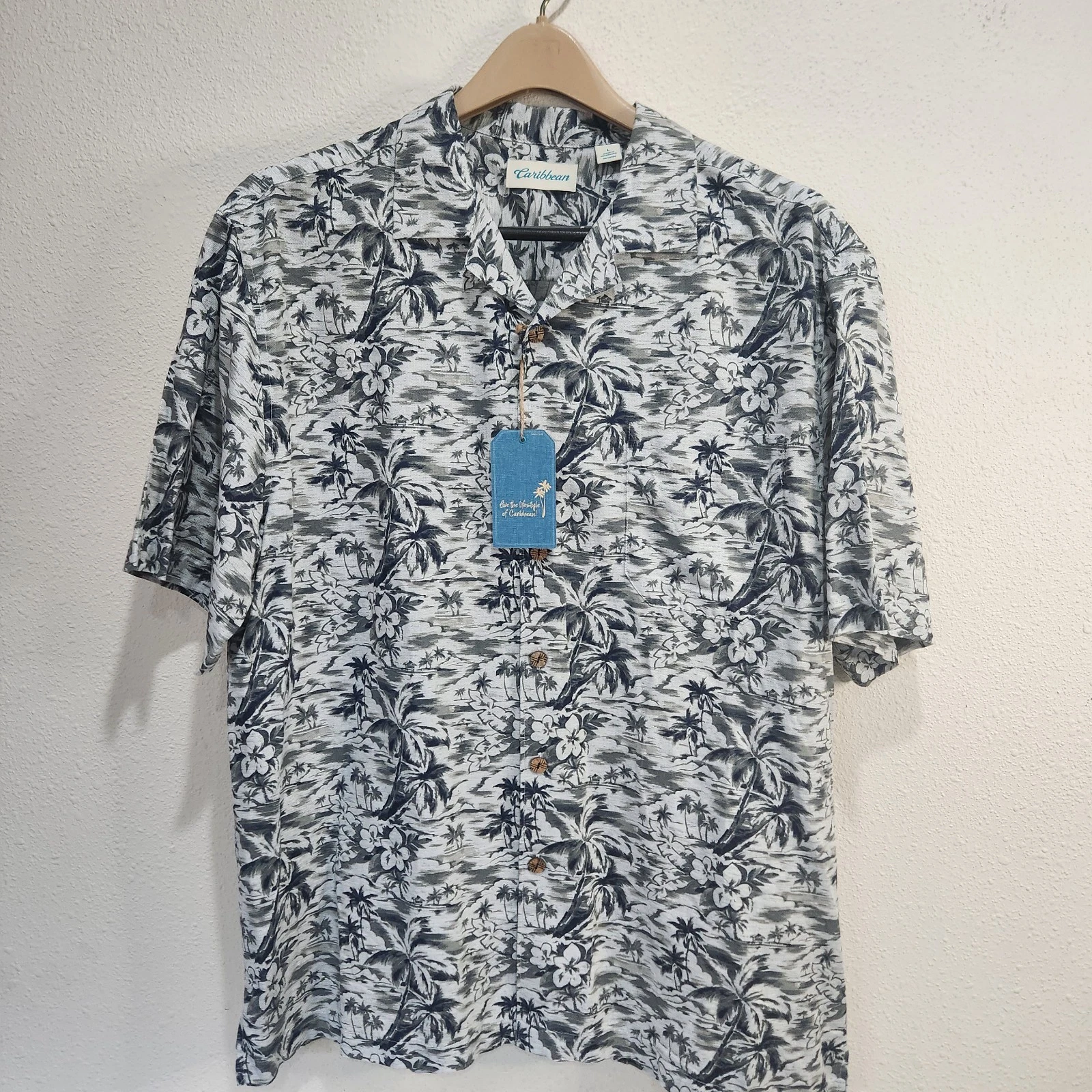 Caribbean Men’s Hawaiian Aloha Shirt L Black Multicolor Floral Print Resort NWT