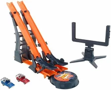 Hot Wheels Versus Track Set Takes Racing and Crashing to New Level of Action!