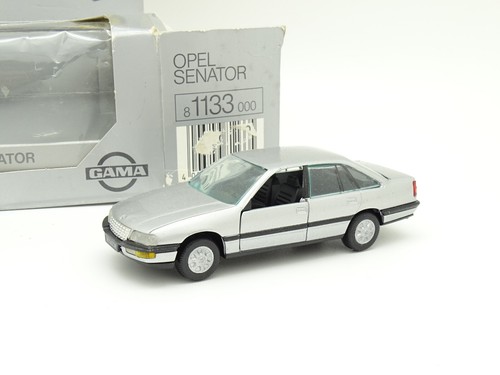Gama 1/43 - Opel Senator B 1987 Gris