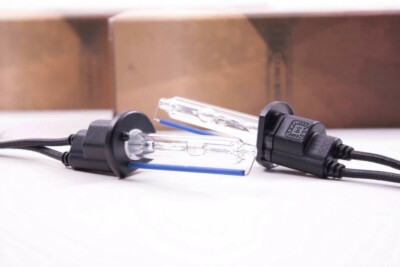 Morimoto XB H1 5000K HID Bulb ( one pair ) Ice White