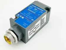 New Cutler Hammer E50SA6PC Limit Switch Single Pole 10A 240V W/O Box