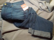 NWT SPANX 5 Pocket Boyfriend Medium Wash Cuffed Women's Jean Size 27