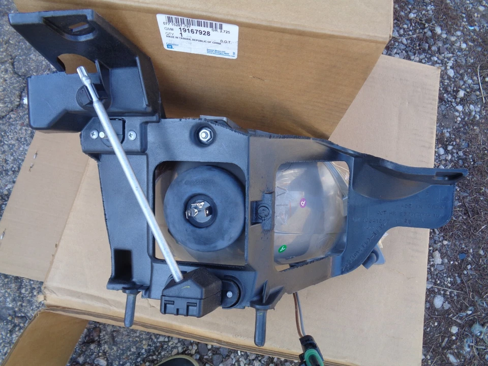 Faro de transporte Chevy Venture 1999 Montana 1997 1998 LH nuevo GM 19167928 Foto 3 de 4